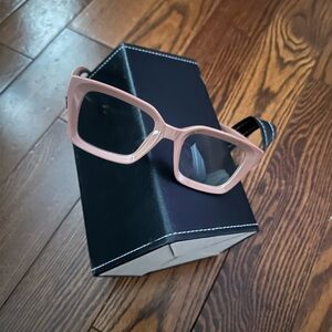 Chic Pink Square Sunglasses